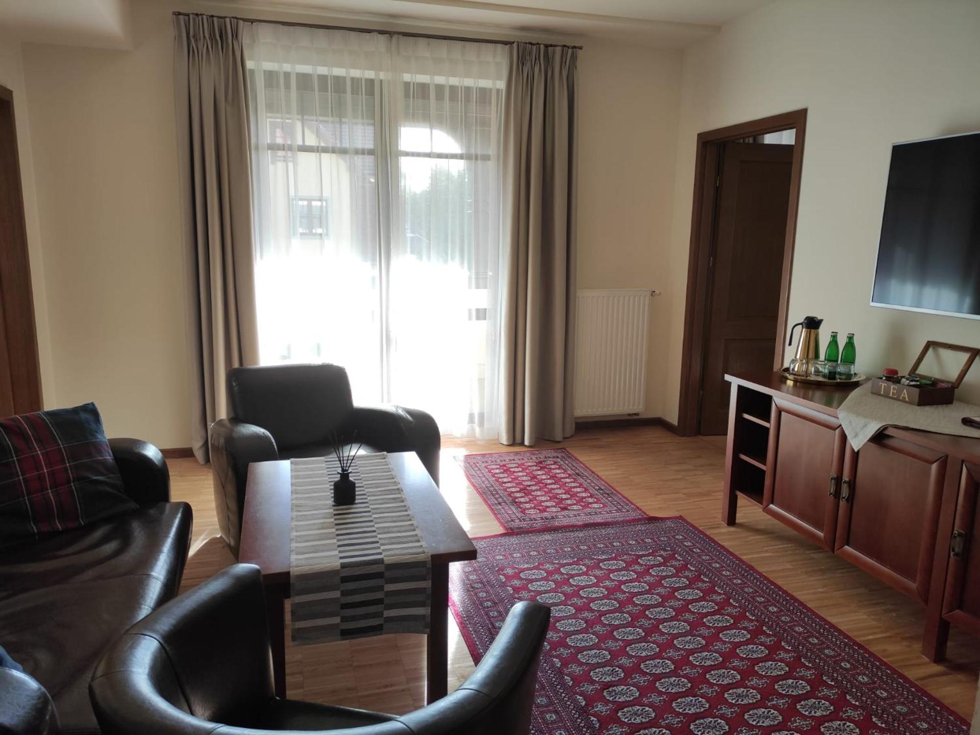 Hotel Jasny Dwor Polanica-Zdrój Esterno foto
