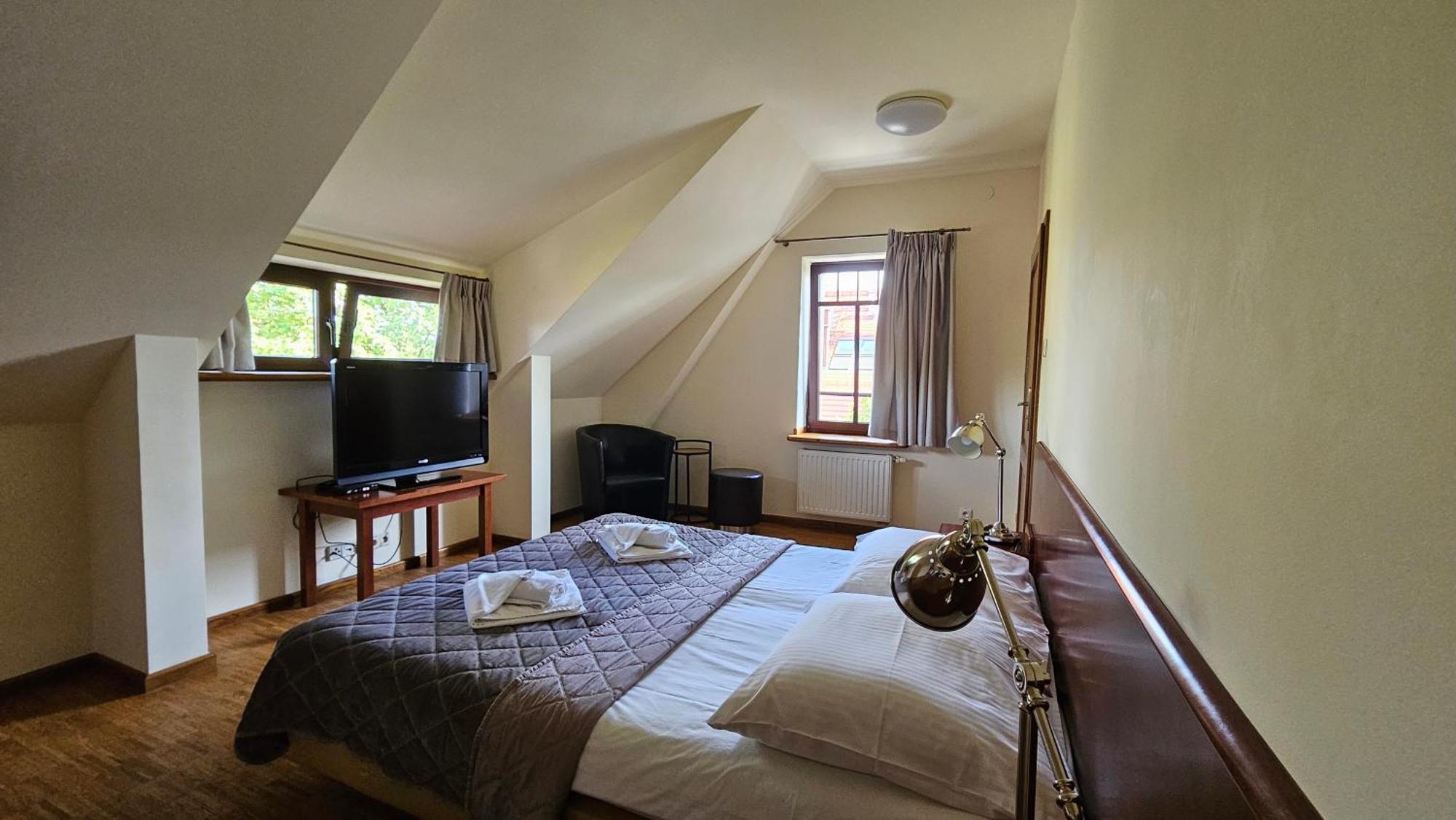 Hotel Jasny Dwor Polanica-Zdrój Esterno foto