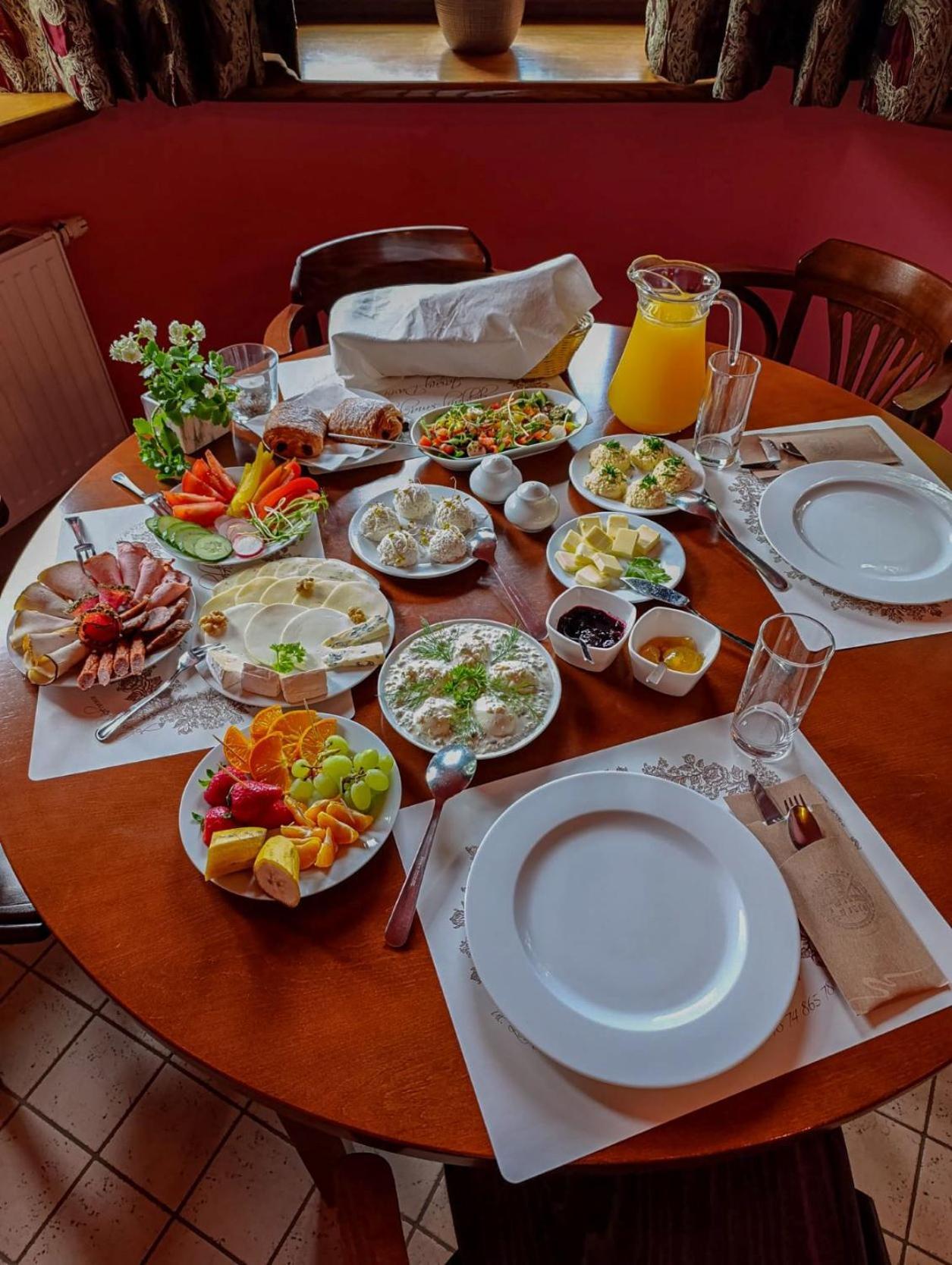 Hotel Jasny Dwor Polanica-Zdrój Esterno foto